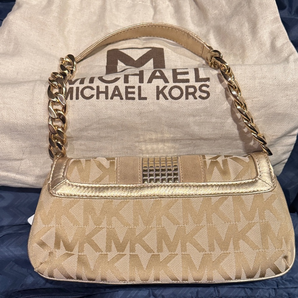 Michael Kors Beige and Gold Shoulder Bag - Picture 2 of 3